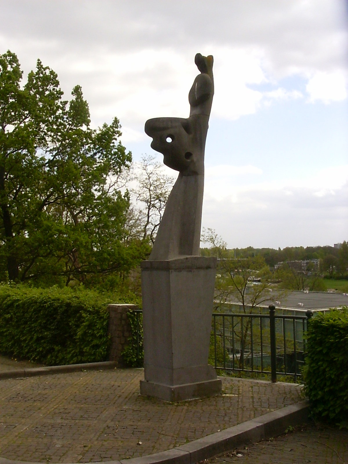 Eert de vrouw by Nel Klaassen