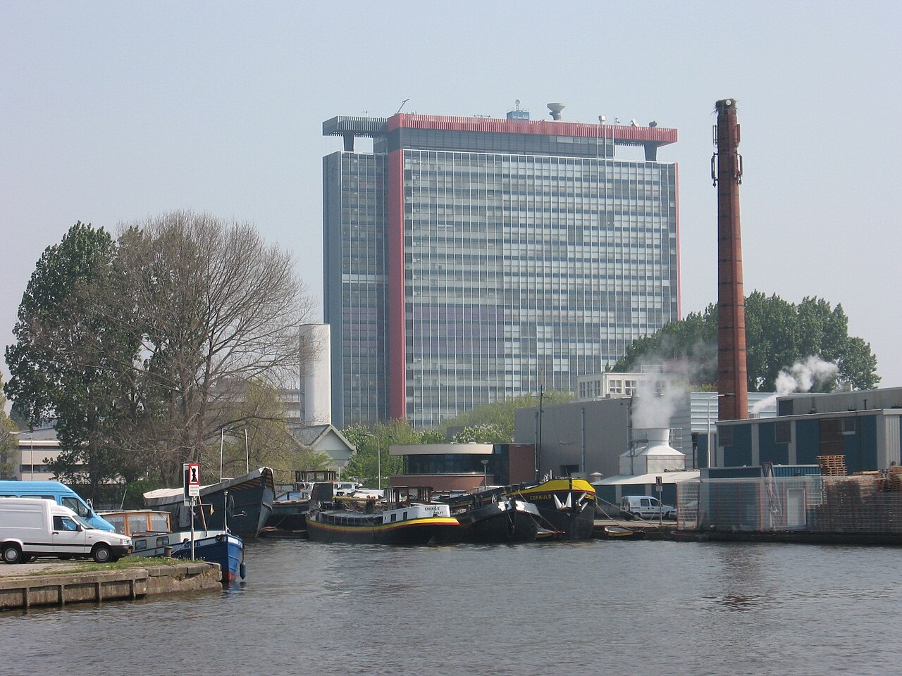 EWI Gebouw, TU Delft by Nel Klaassen