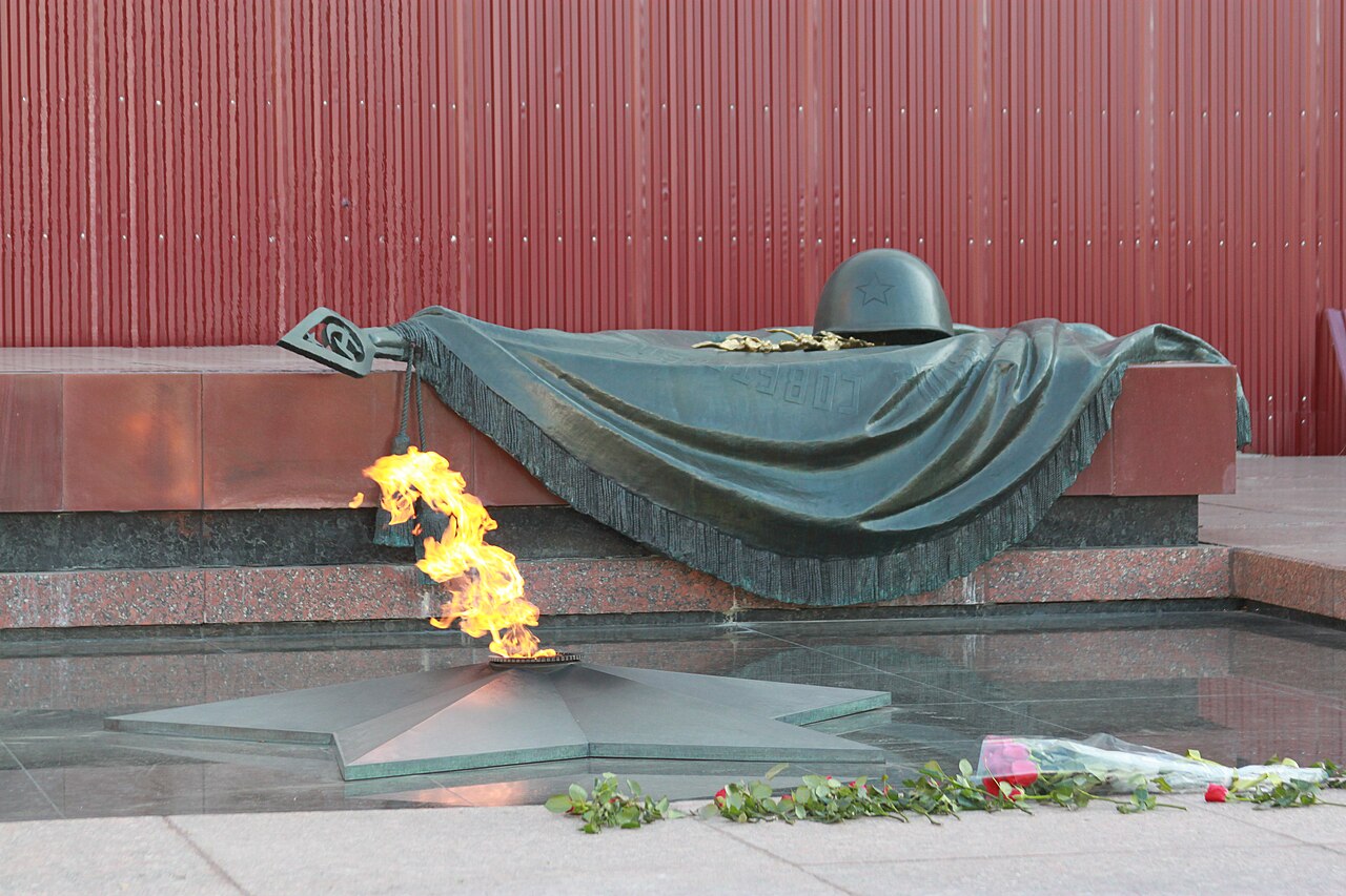 Tomb of the Unknown Soldier by Nikolai Tomsky