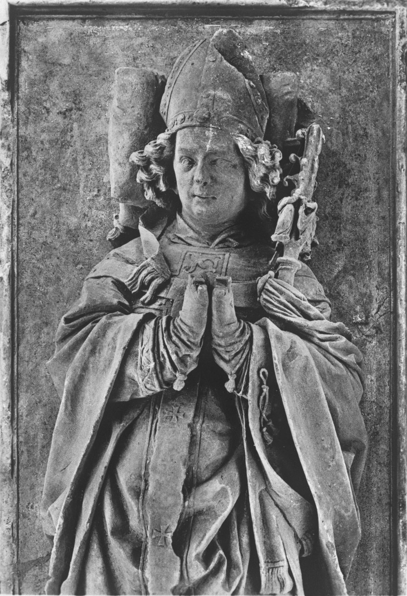 tomb of Jakob von Sierck by Nikolaus Gerhaert