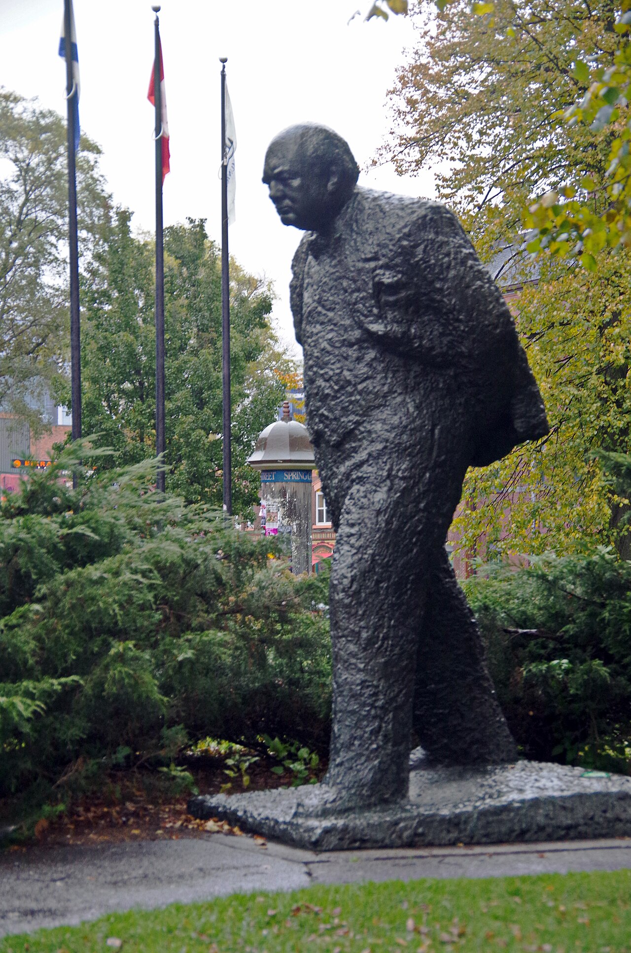 Statue of Winston Churchill by Oscar Nemon