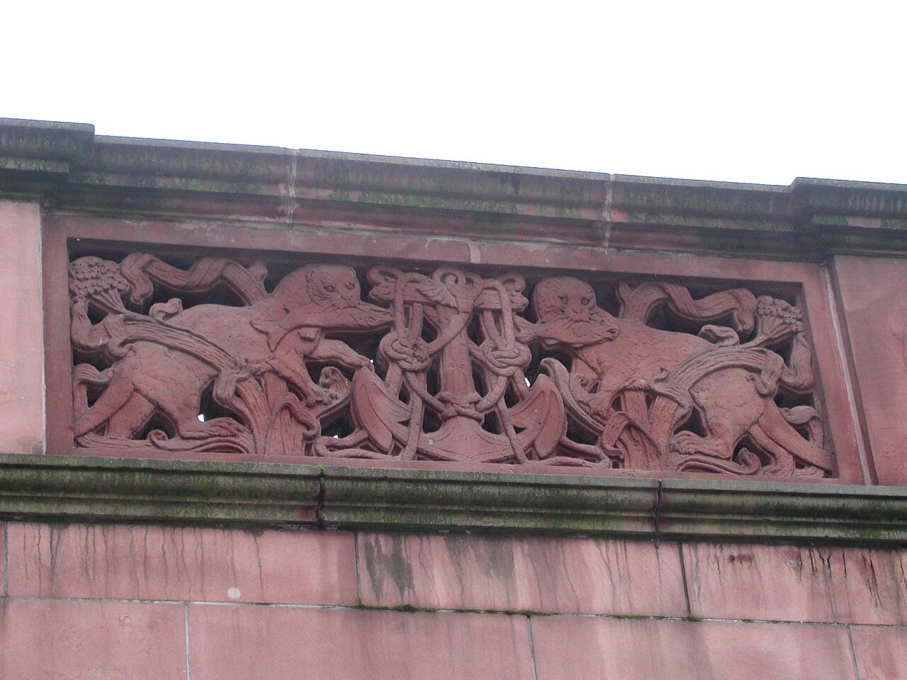 Plastic decoration of the Lessingbrücke by Otto Lessing