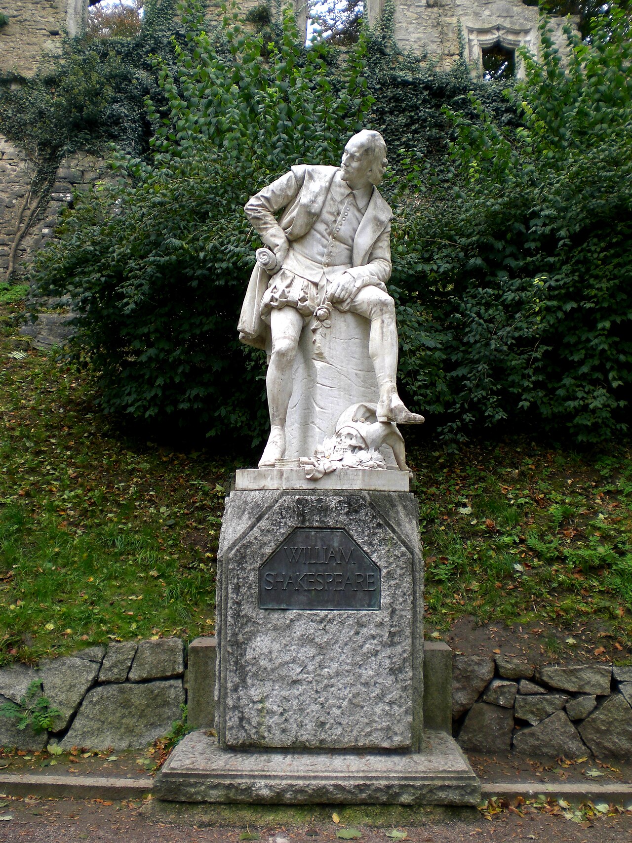Shakespeare Monument by Otto Lessing