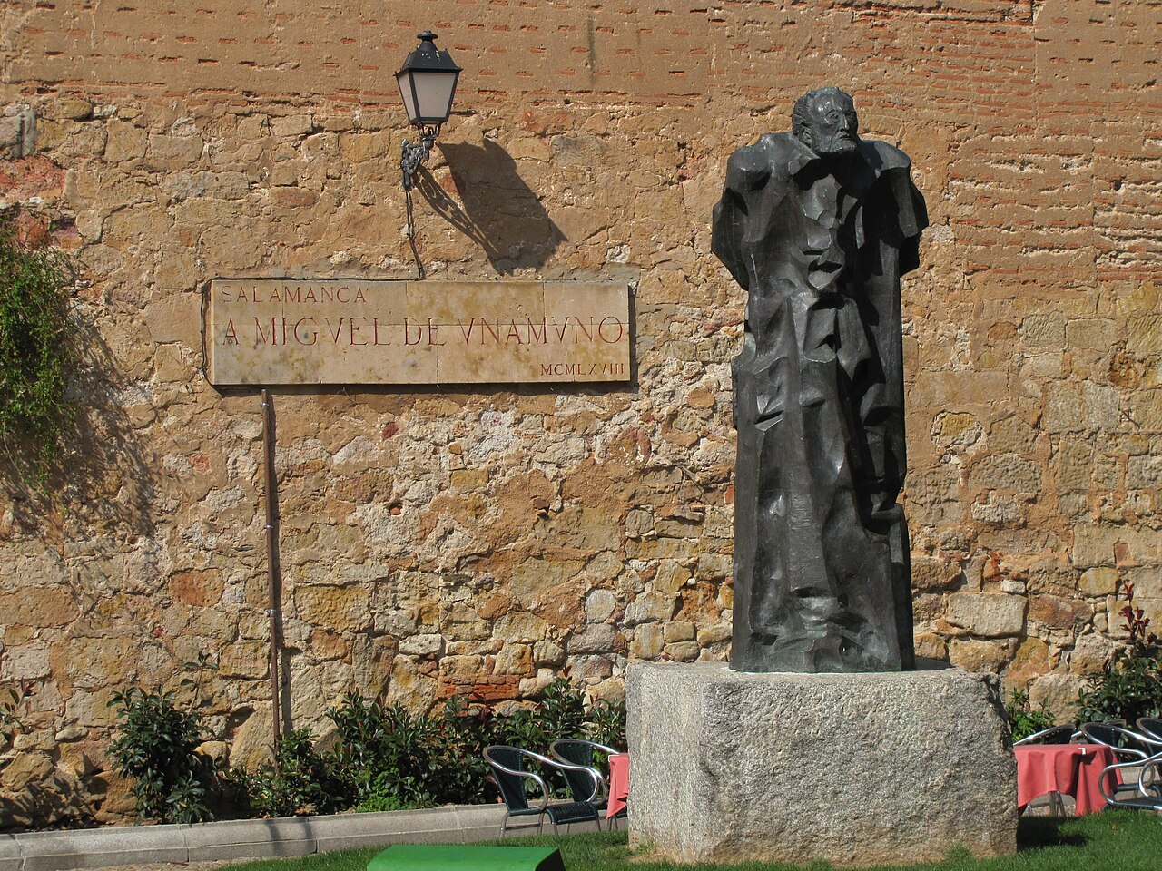 Monumento a Unamuno. Pablo Serrano. Salamanca by Pablo Serrano