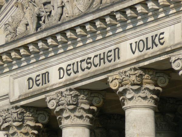 Dem deutschen Volke by Peter Behrens