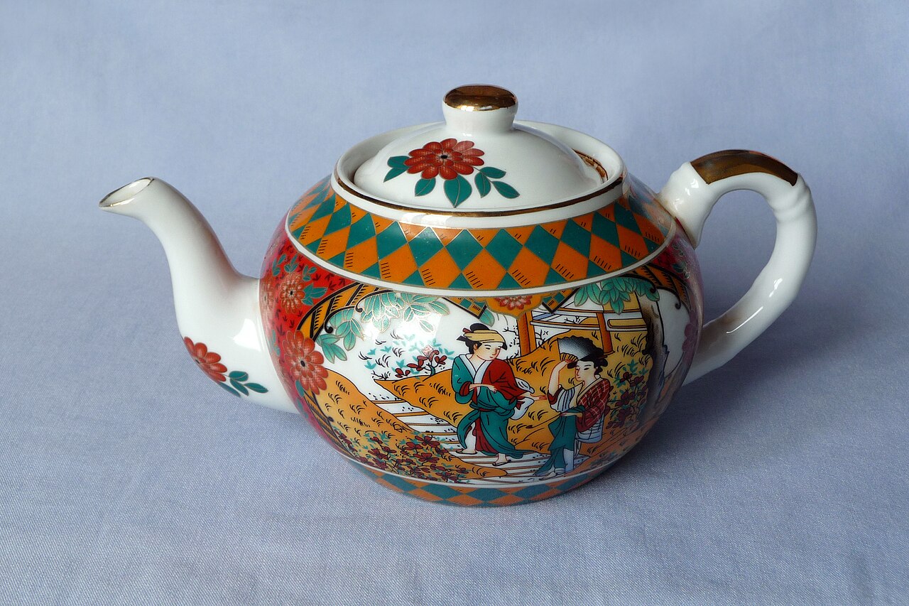 teapot by Peter Behrens