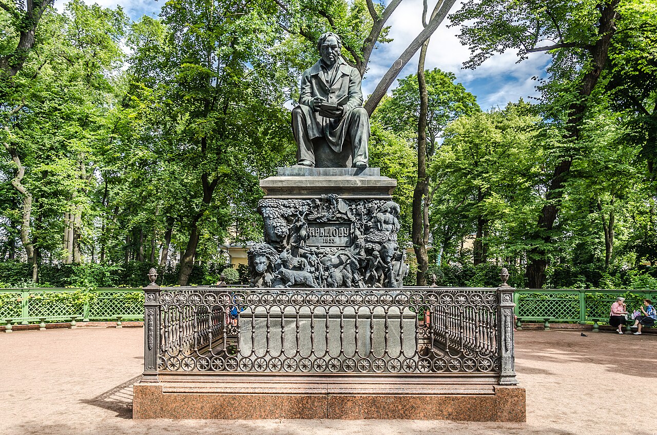 Krylov's monument by Peter Clodt von Jürgensburg