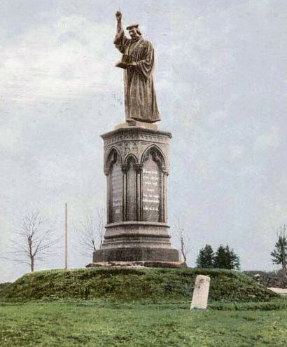 Luther statue by Peter Clodt von Jürgensburg