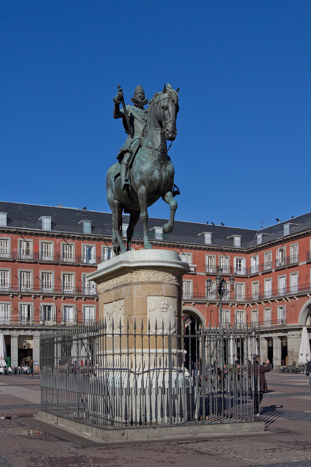 Equestrian statue of Philip III of Spain, Madrid by Pietro Tacca