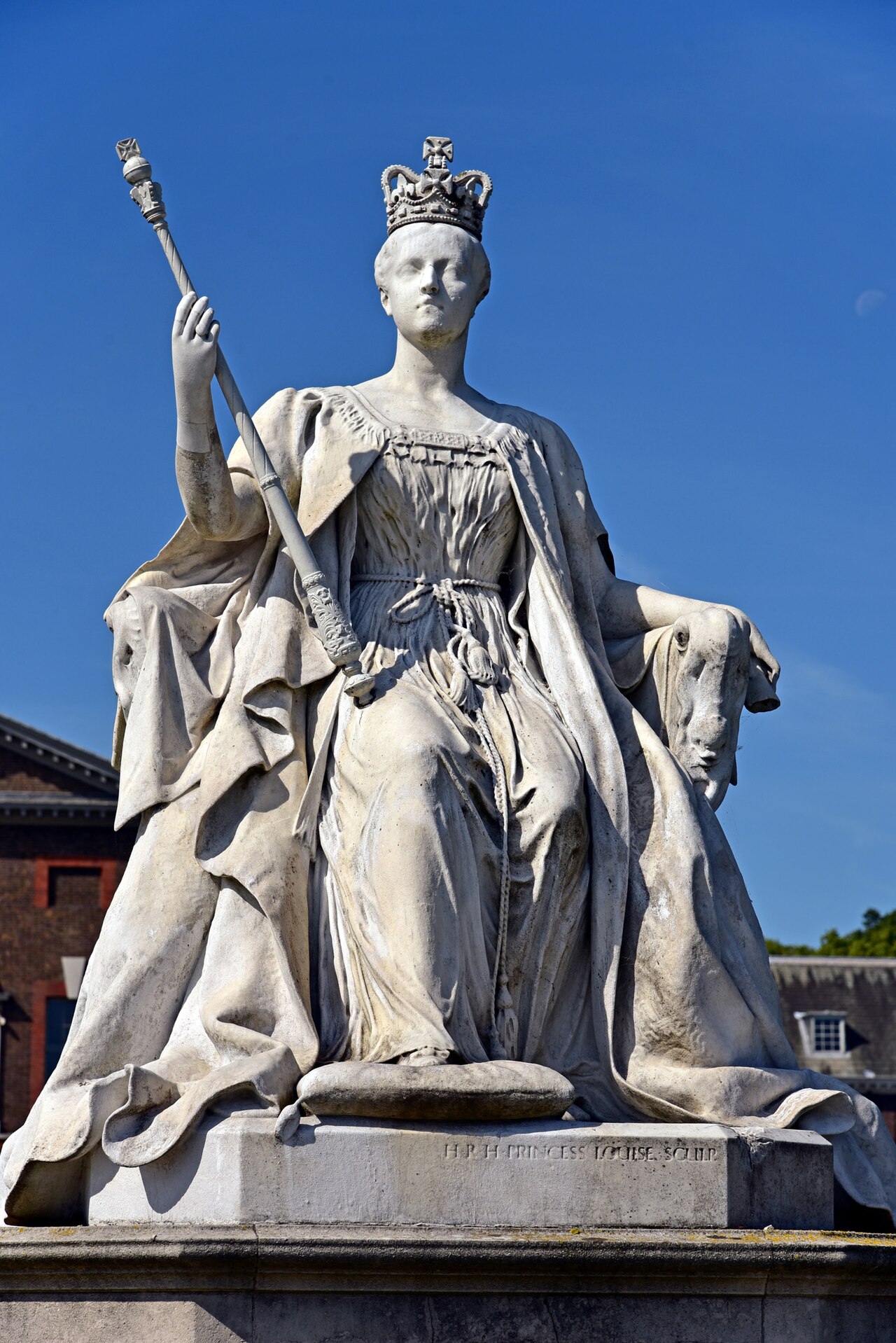 Statue of Queen Victoria by Princess Louise, Duchess of Argyll