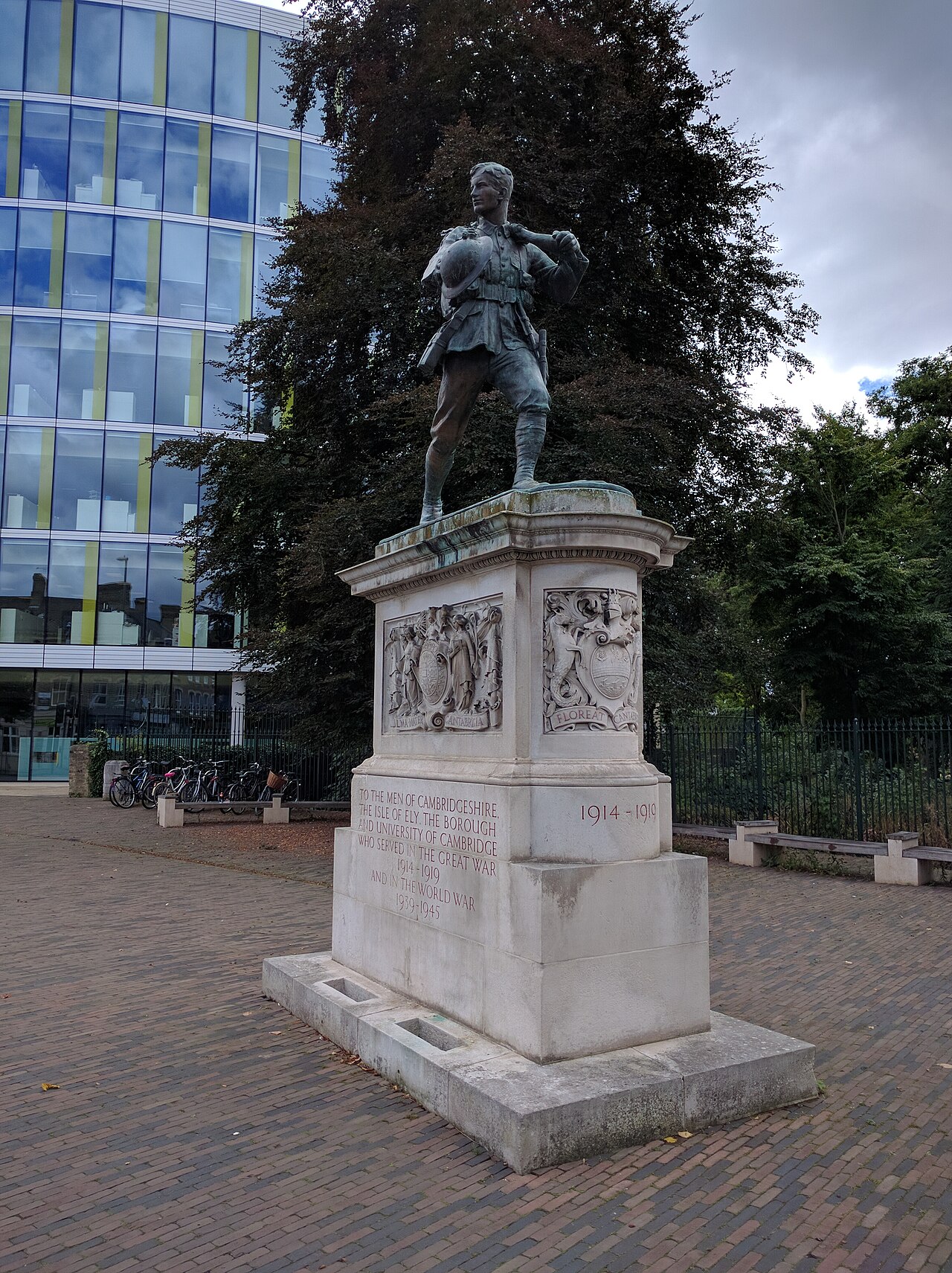 Cambridge War Memorial by R. Tait McKenzie