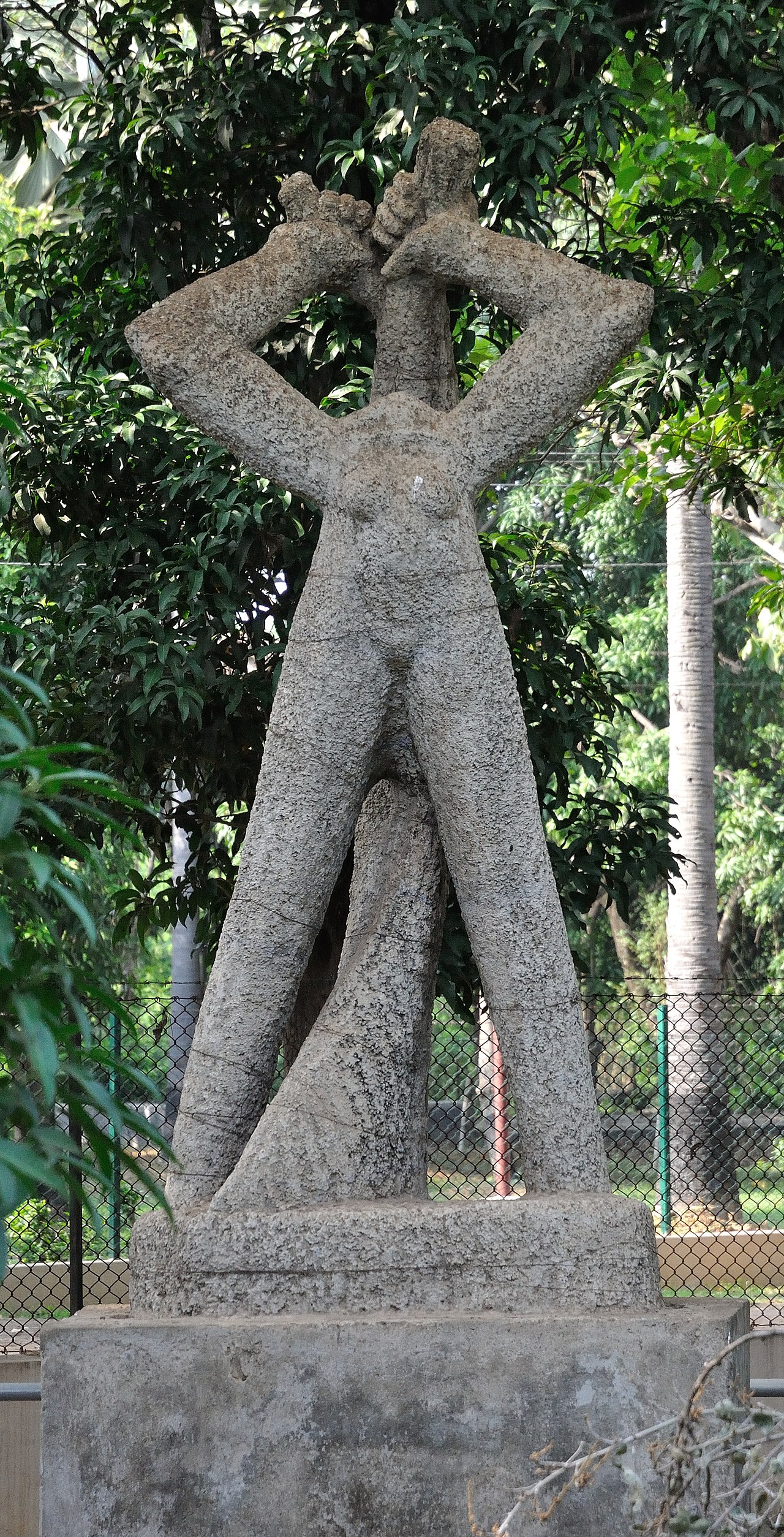 Threshing by Ram Kinker Baij