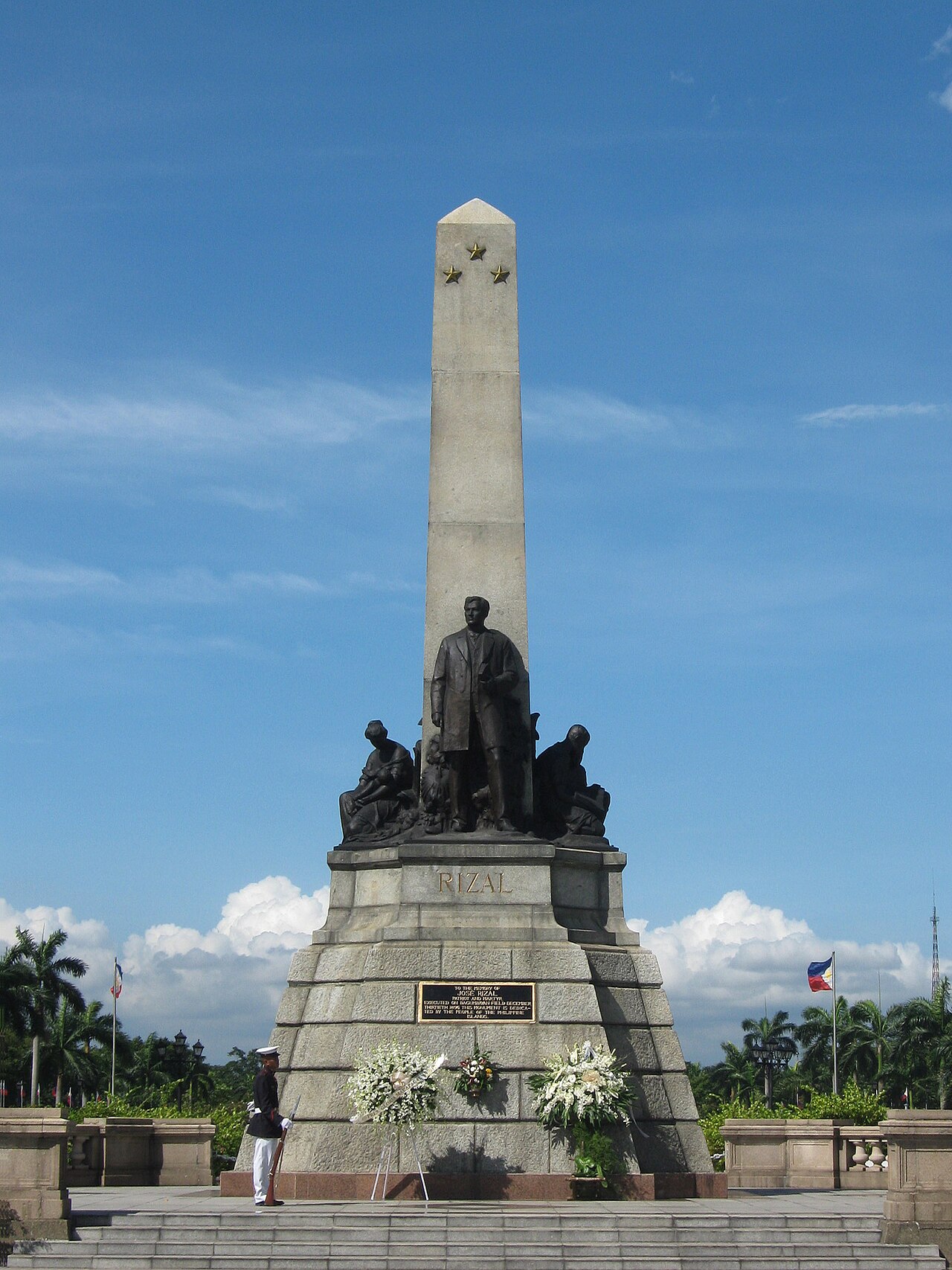 Rizal Monument by Richard Kissling