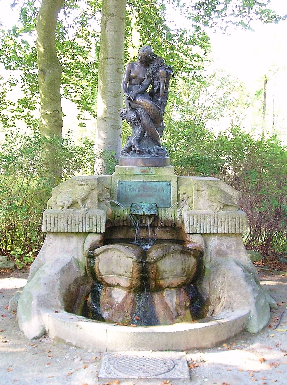 Bechsteinbrunnen by Robert Diez