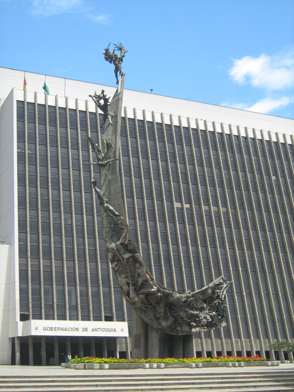 Monumento a la Raza by Rodrigo Arenas Betancourt