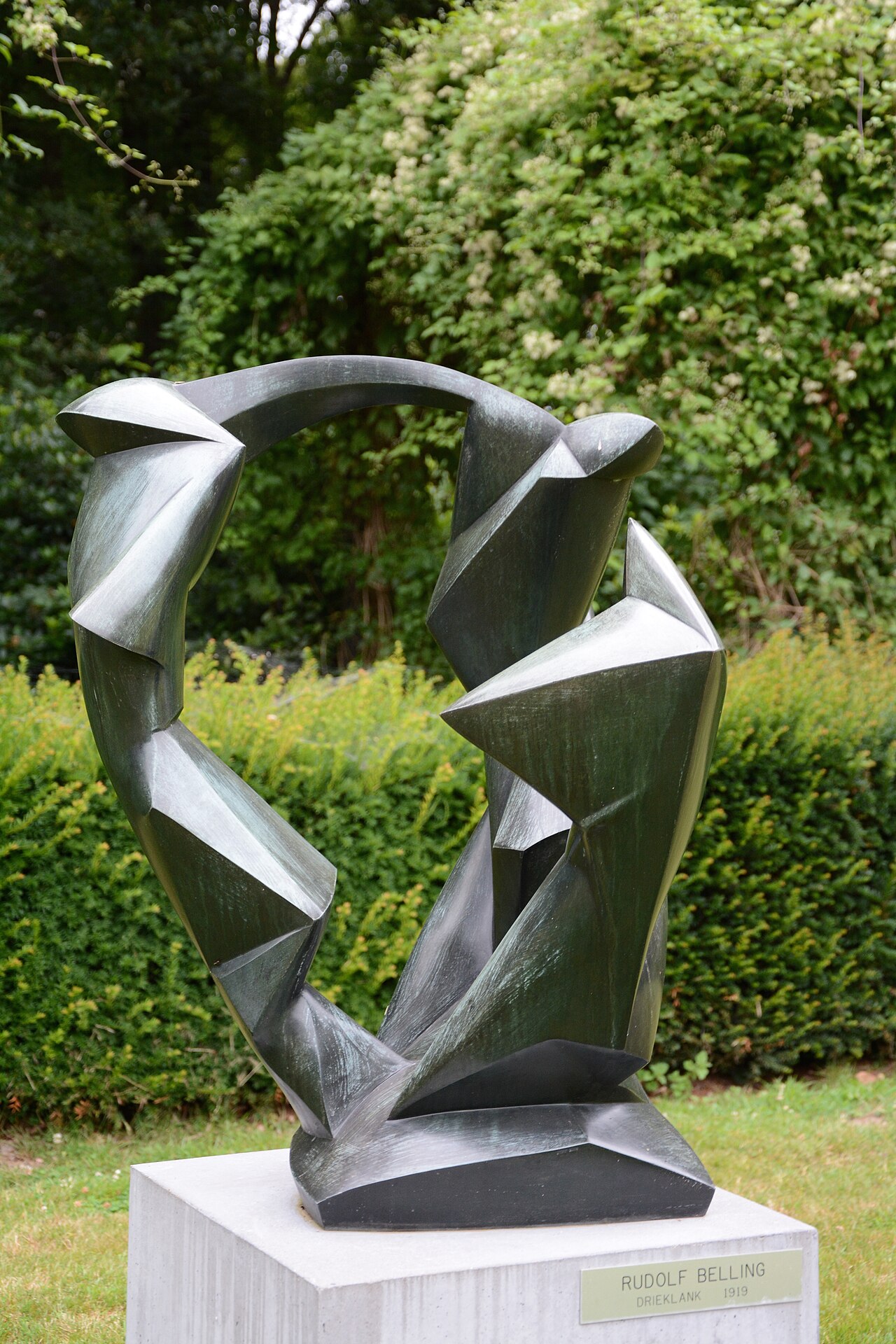 Triad by Rudolf Belling