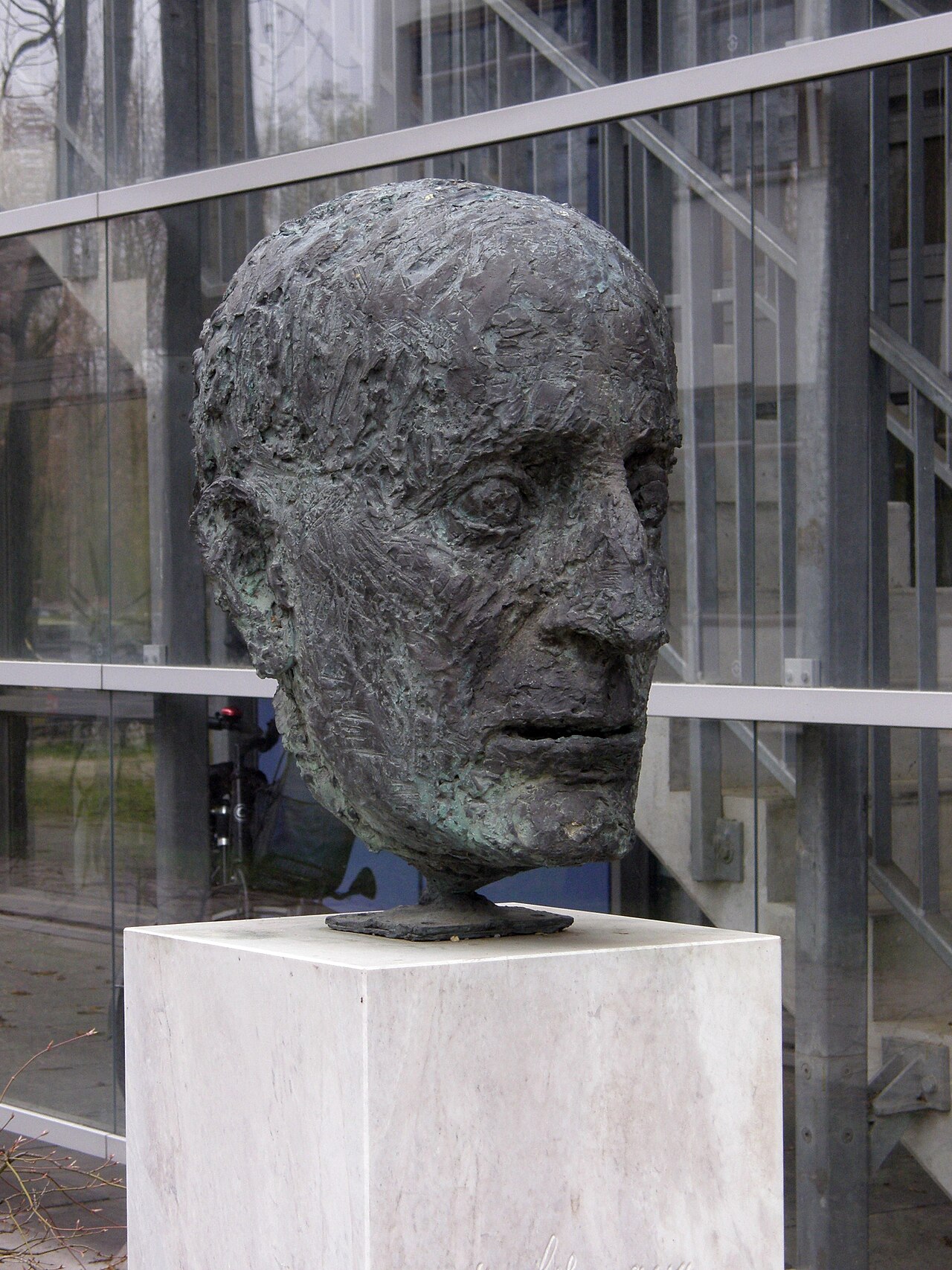 Karl Lohmann by Sabina Grzimek