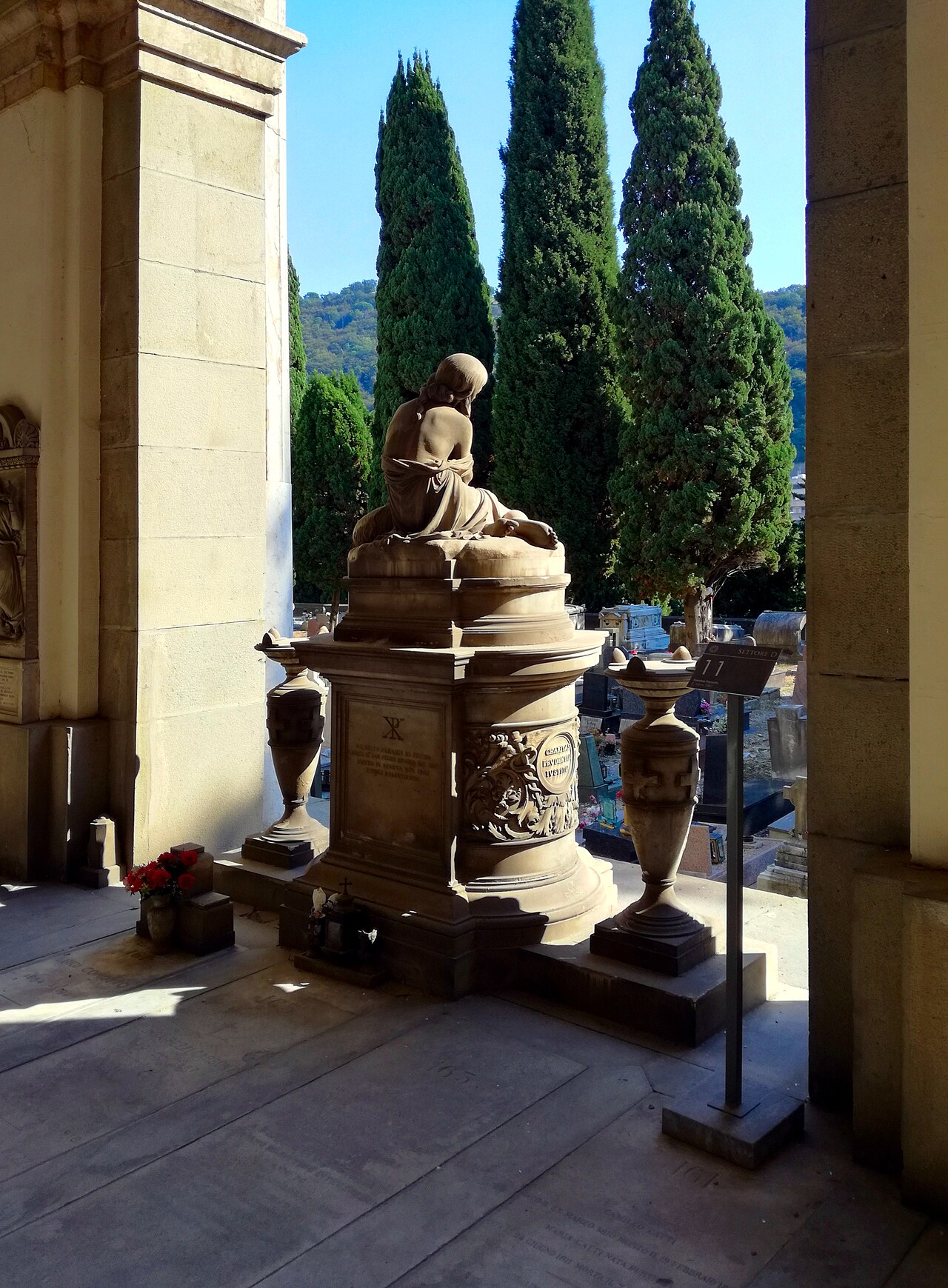 Tomb of Giuseppe Paradis by Santo Varni
