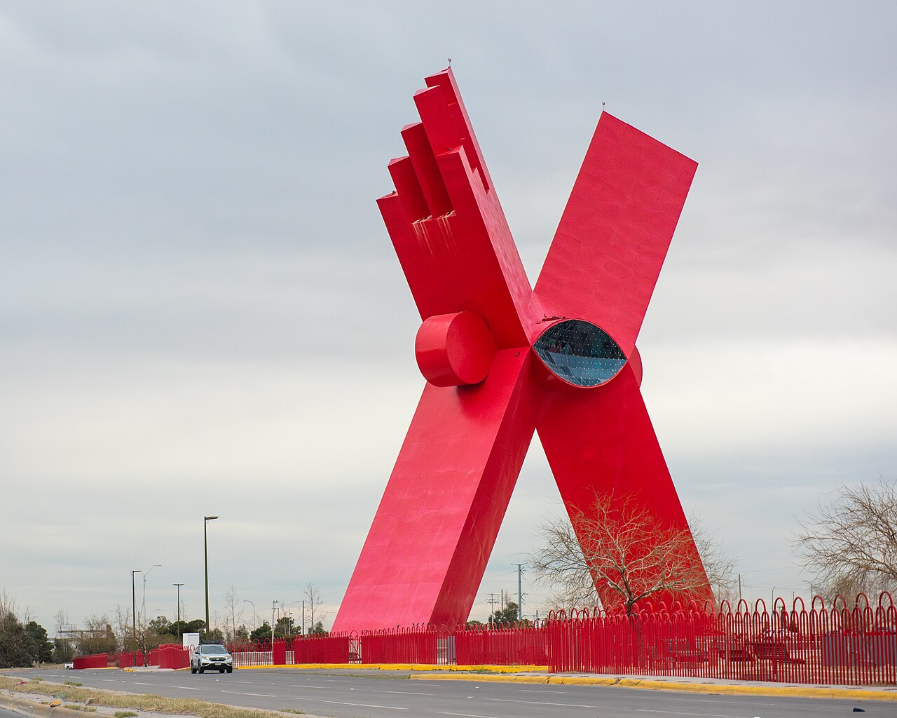 Monument to the Mexican People by Sebas