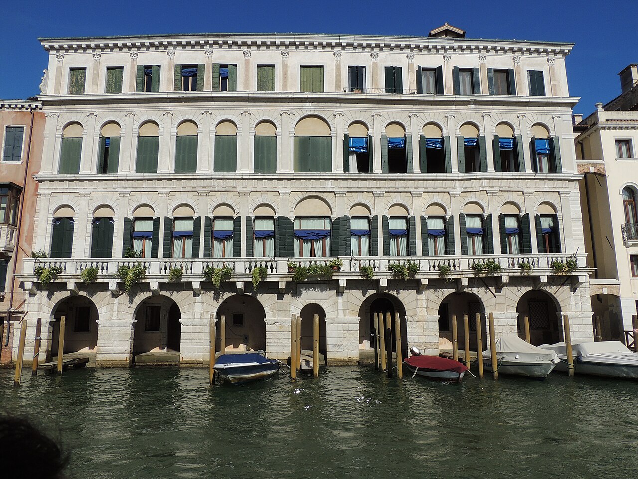 Palazzo Moro Lin by Sebastiano Mazzoni