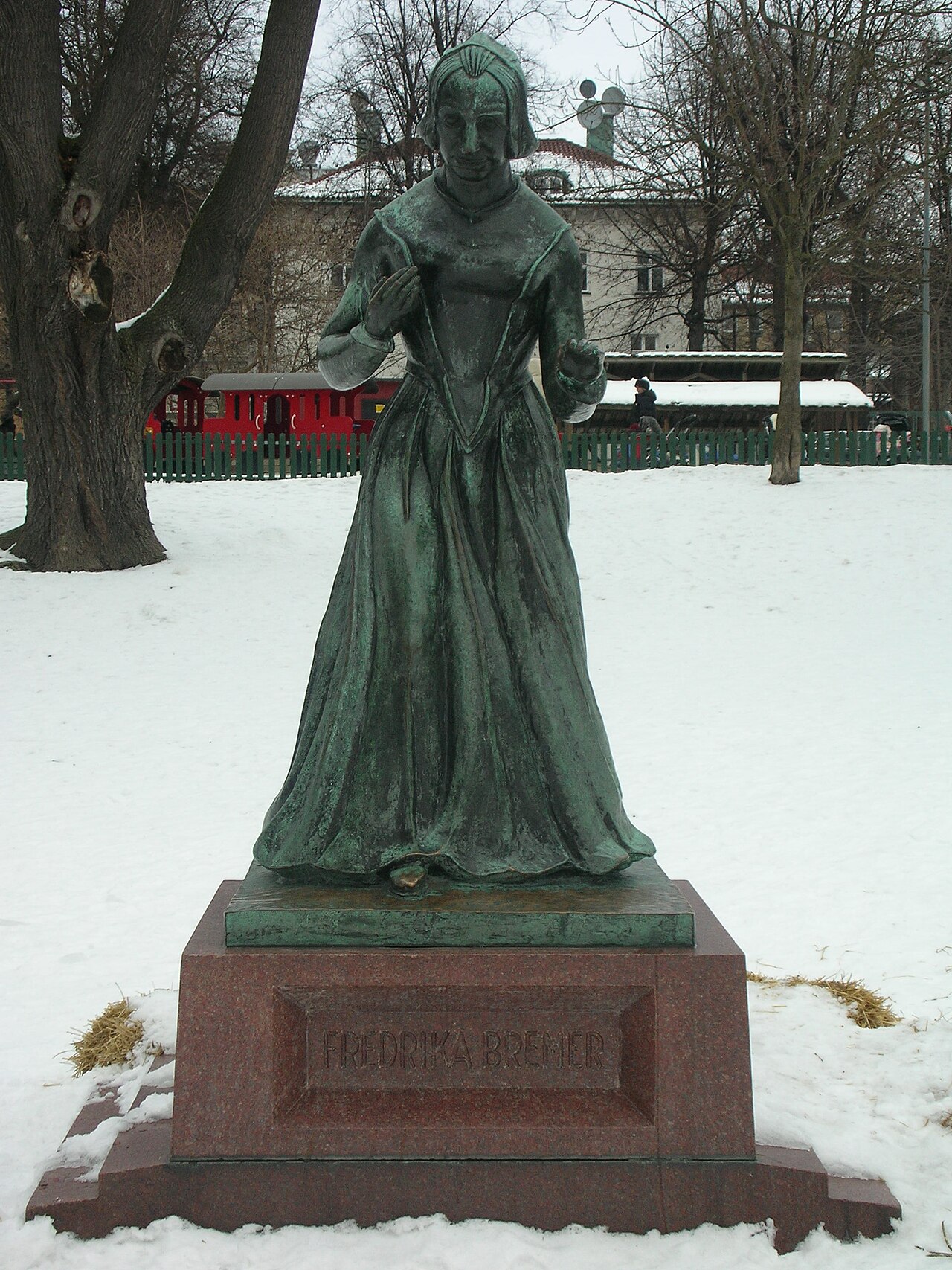 statue of Fredrika Bremer by Sigrid Fridman