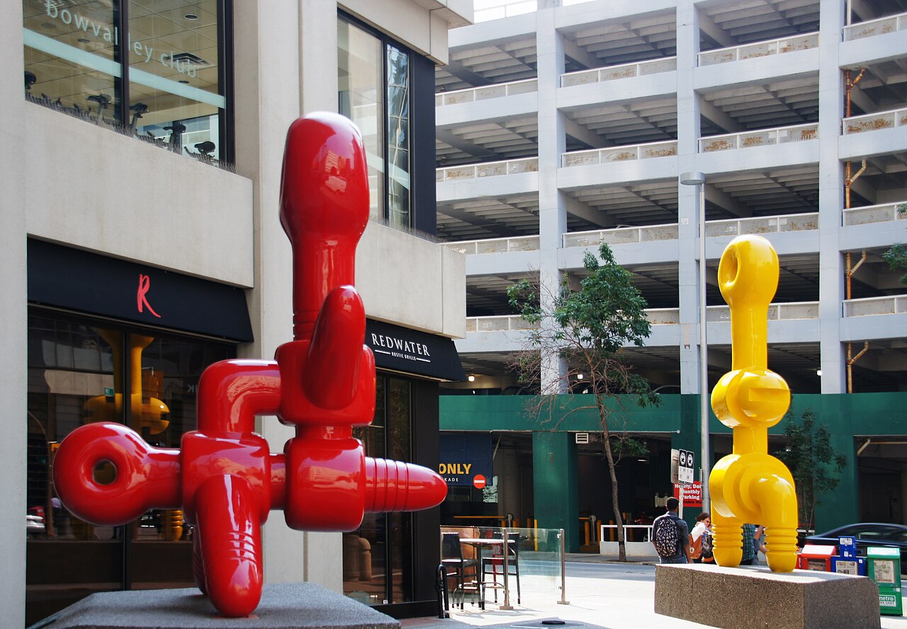 Kabuki and Sadko by Sorel Etrog
