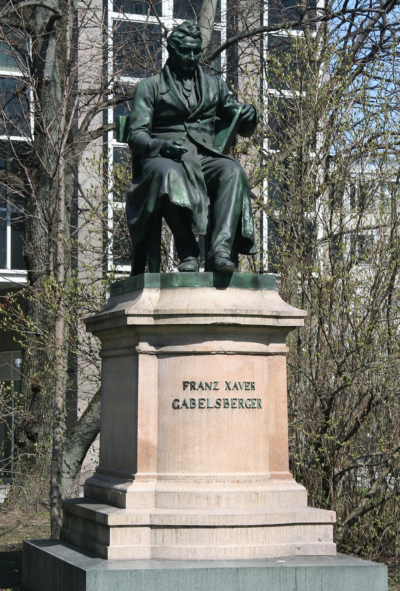 Denkmal für Franz Xaver Gabelsberger by Syrius Eberle