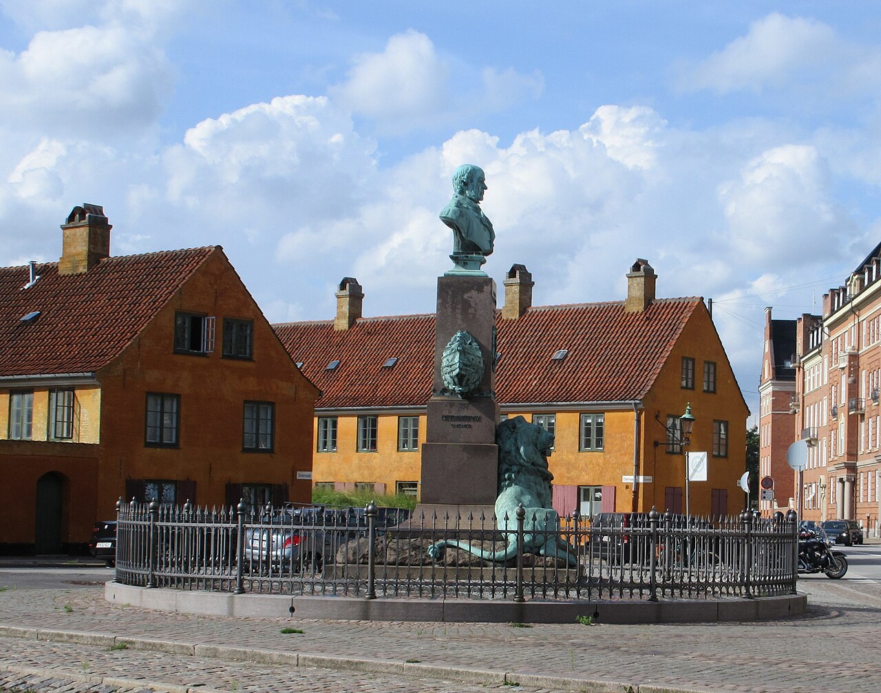 Edouard Suenson Memorial by Theobald Stein