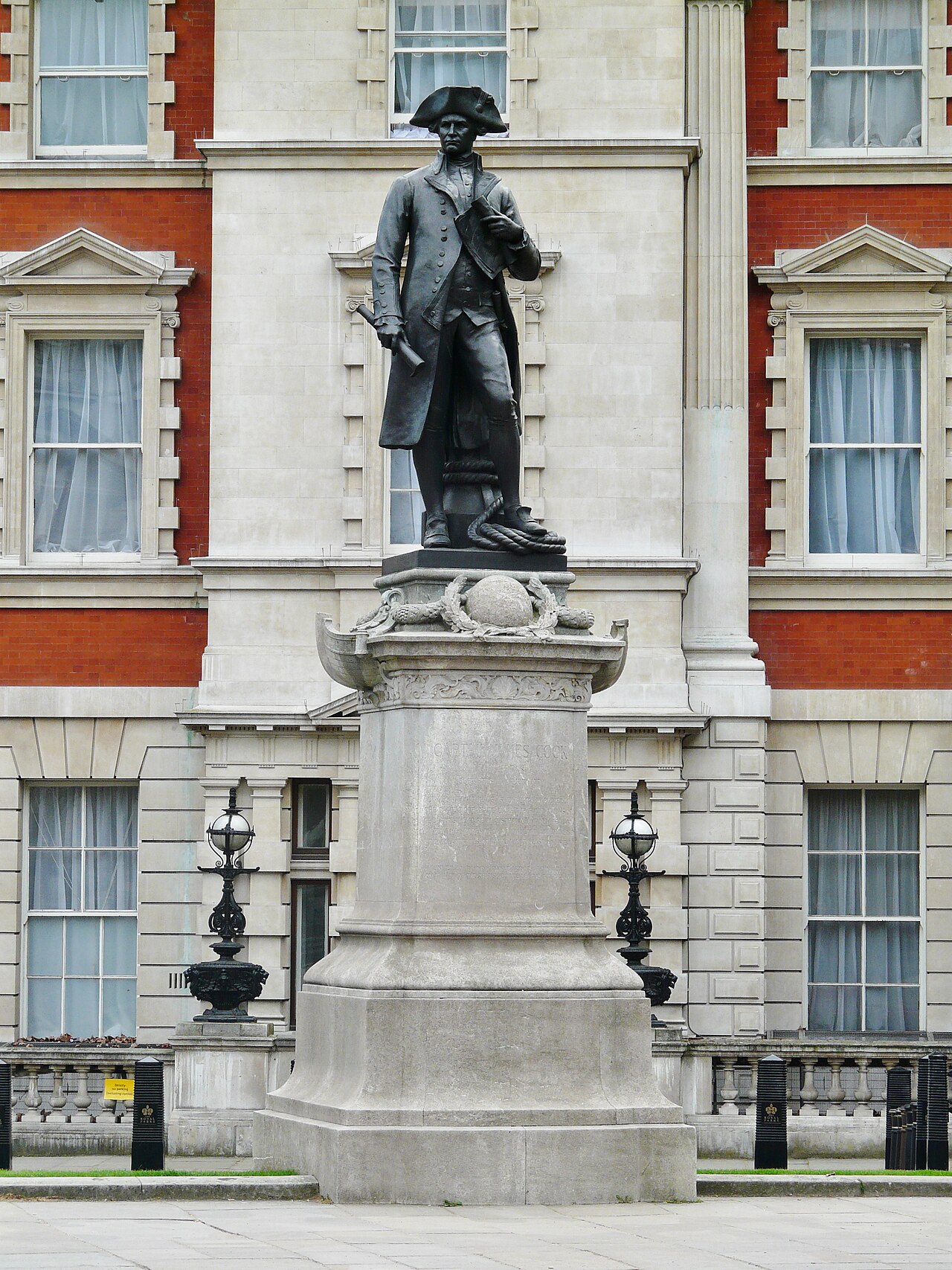 Statue of Captain James Cook by Thomas Brock