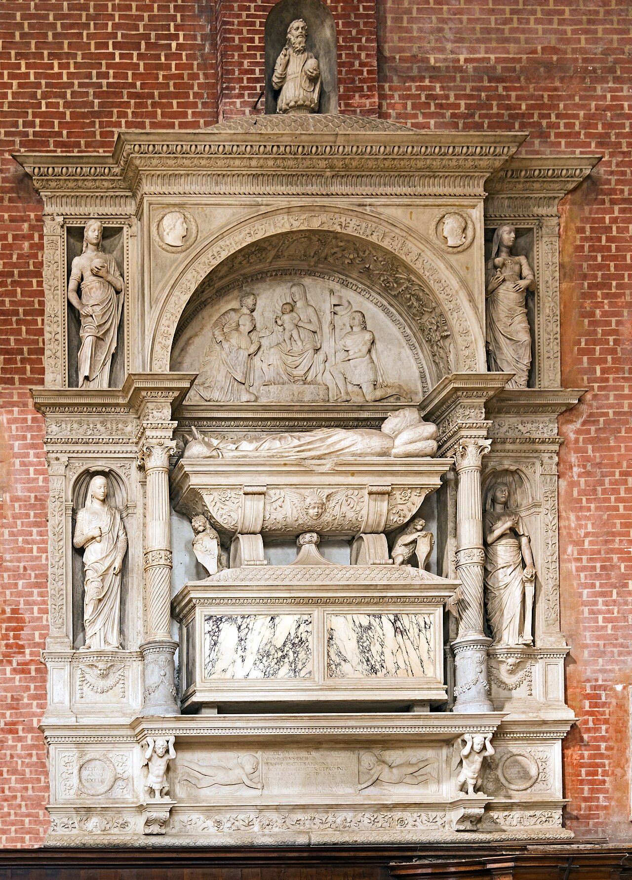 Monumento del doge Nicolo Marcello by Tullio Lombardo