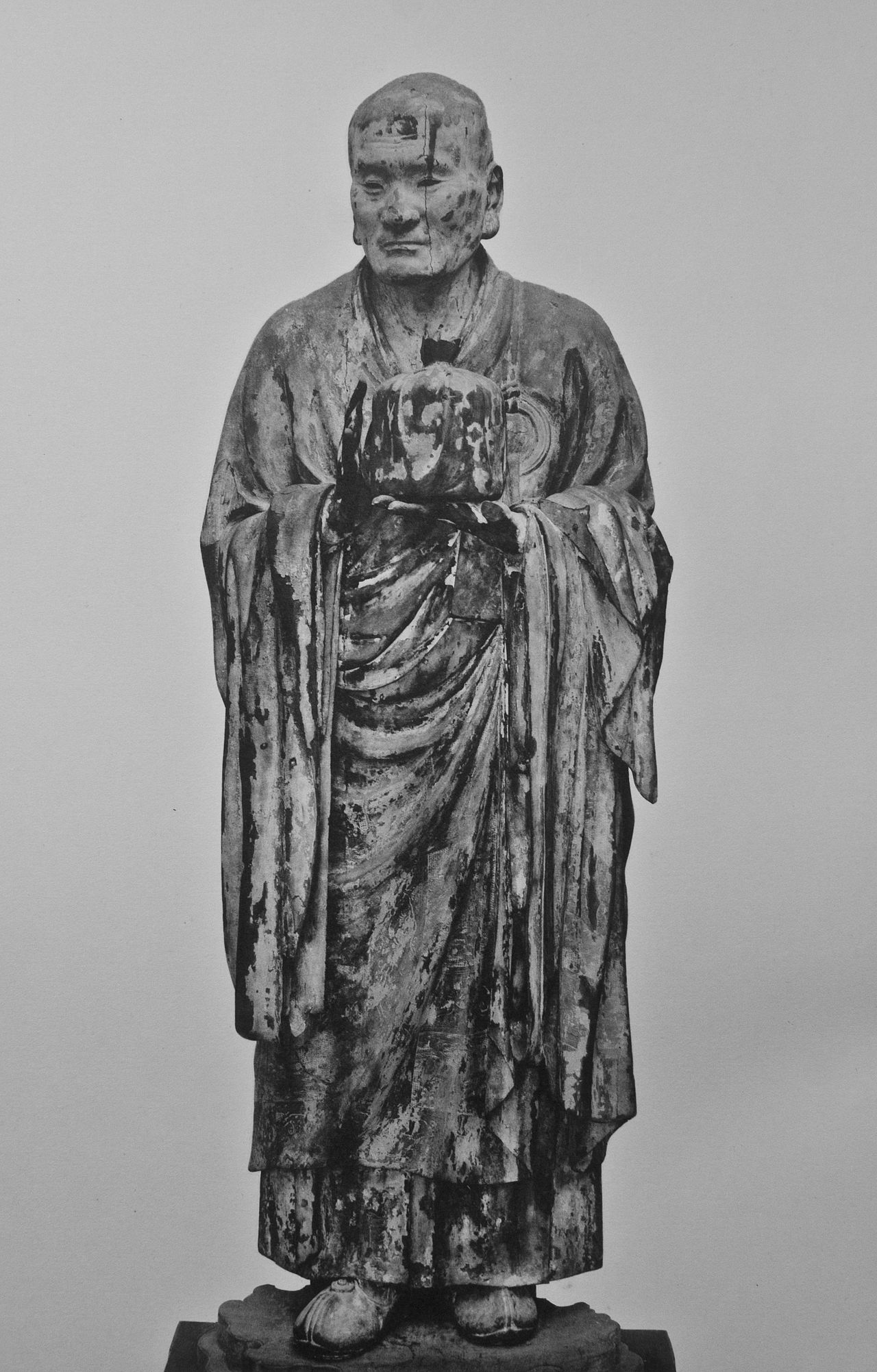 Statue of Muchaku by Unkei