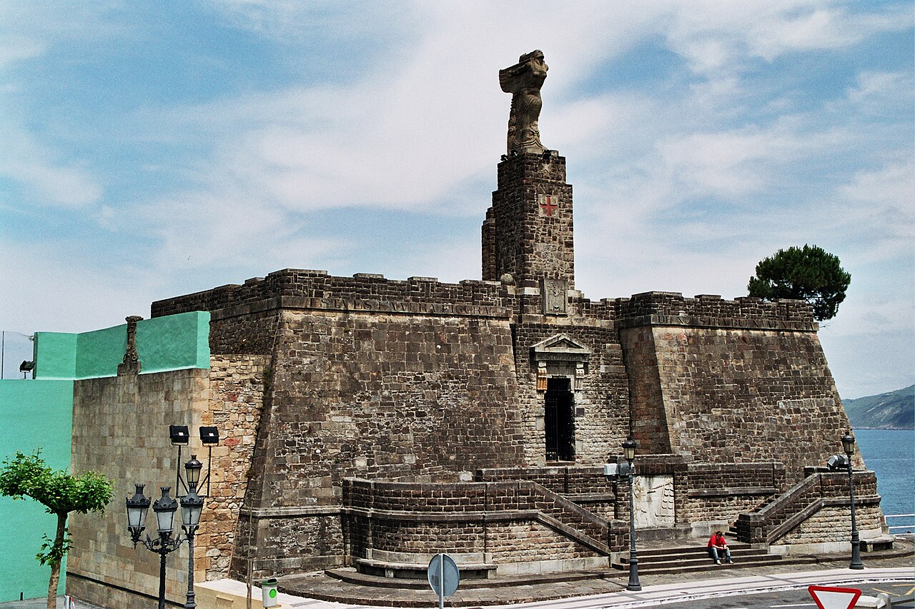 Monument to Juan Sebastián Elcano, Getaria by Victorio Macho Rogado