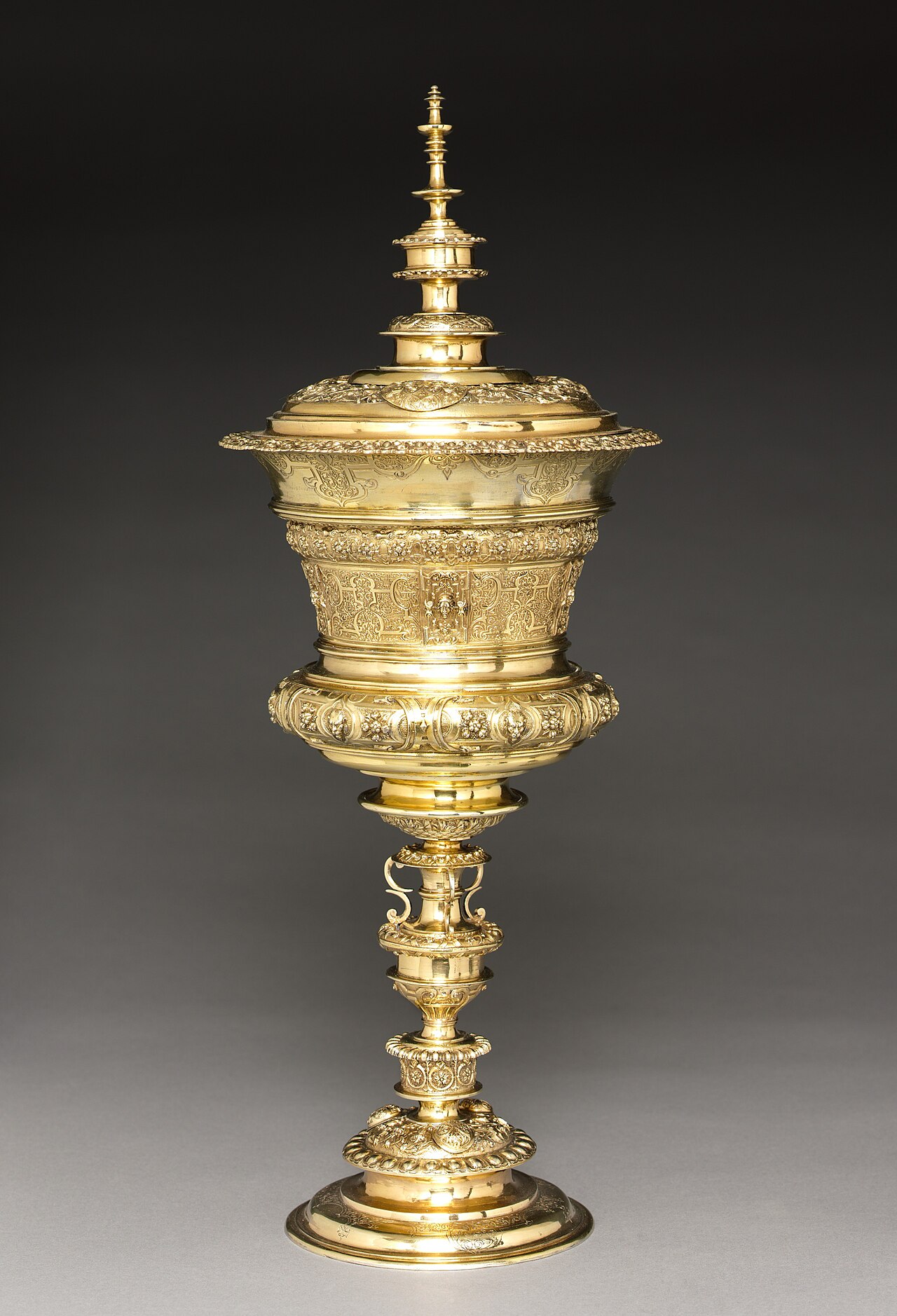 Standing Cup by Virgil Solis