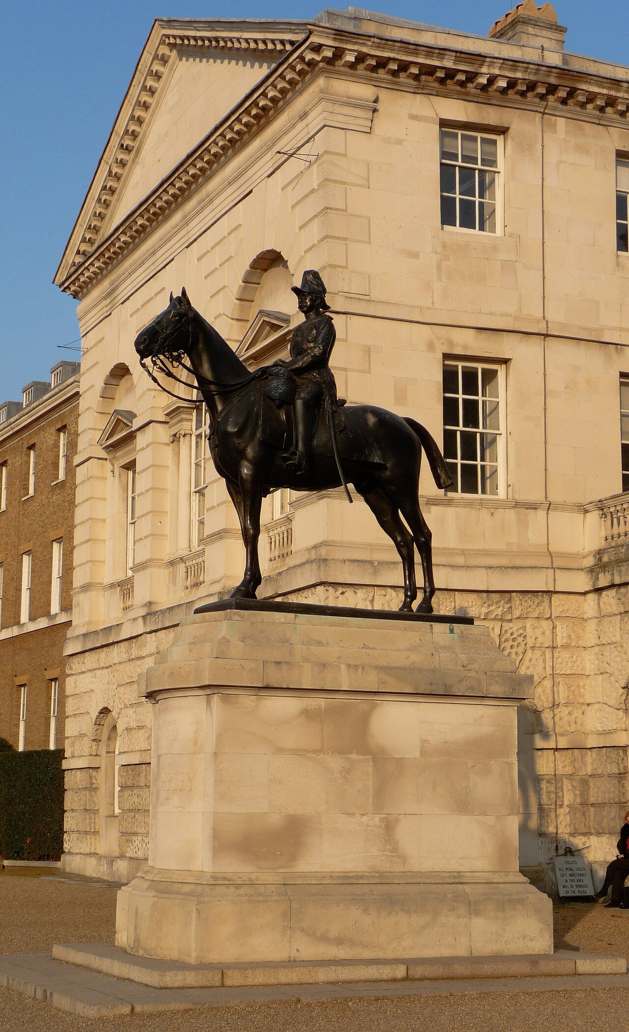 Equestrian statue of Viscount Wolseley by William Goscombe John