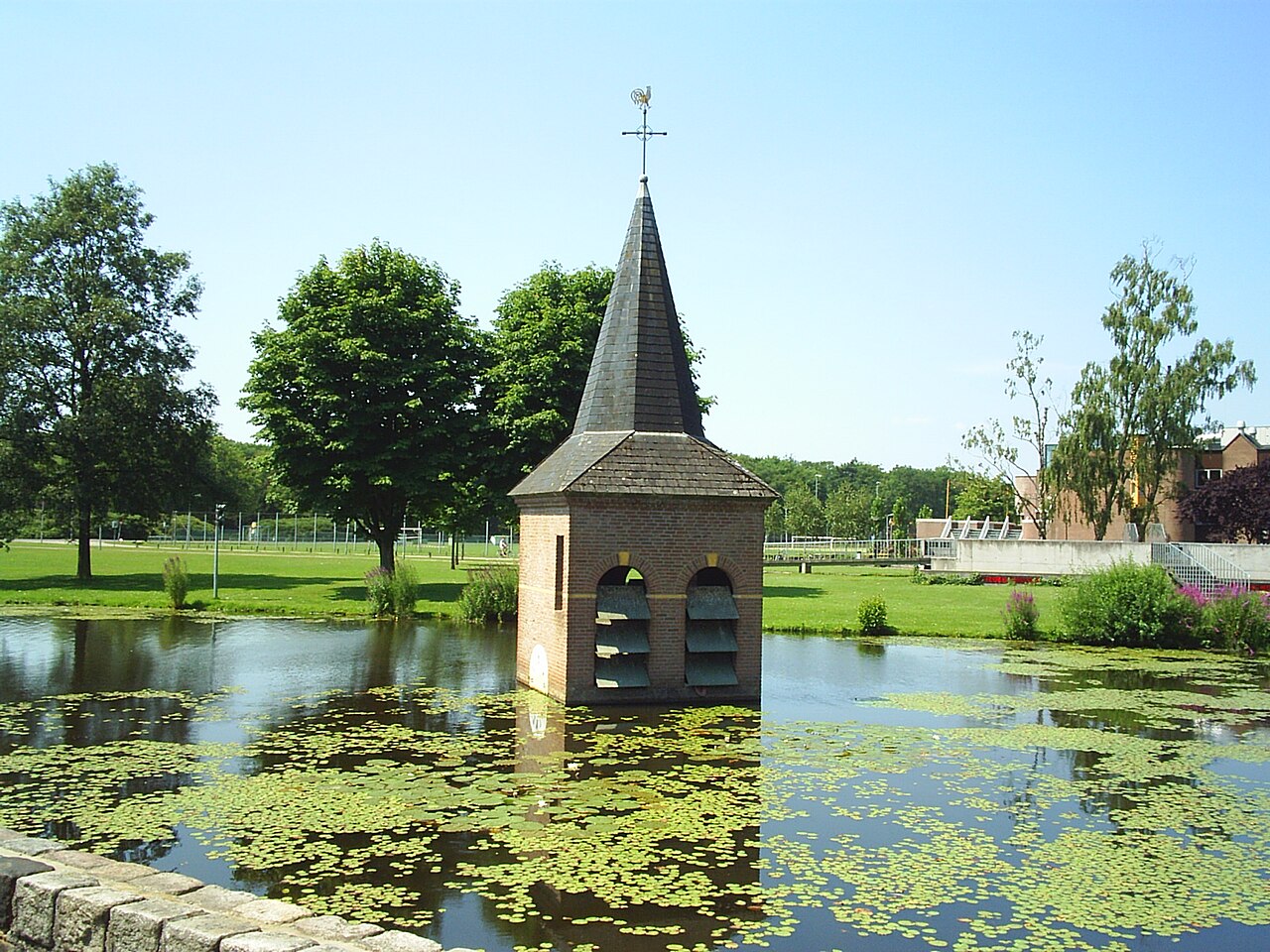 Torentje van Drienerlo by Wim T. Schippers