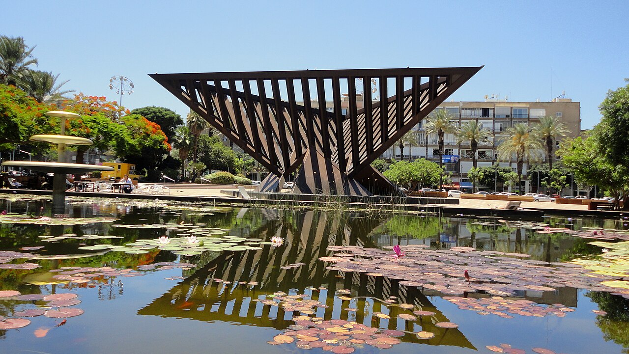 Monument to the Holocaust, Tel Aviv by Yigal Tumarkin