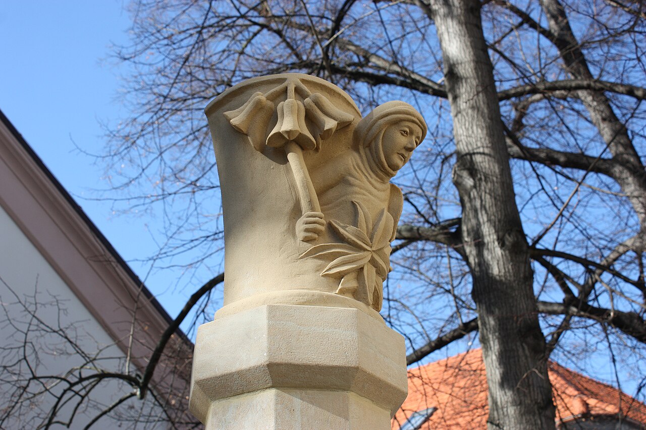 Monument of Agnes of Bohemia in Poděbrady by Zuzana Čížková